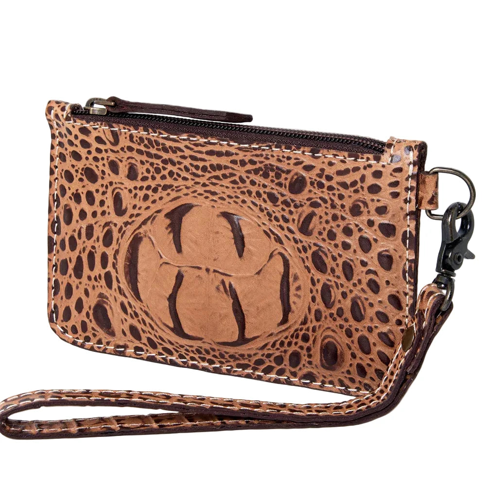 Wristlet cuero textura cocodrilo vista frontal con aplique
